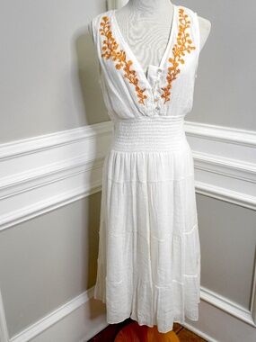 J Gee White Dress with Gold Embroidery, Size PM
